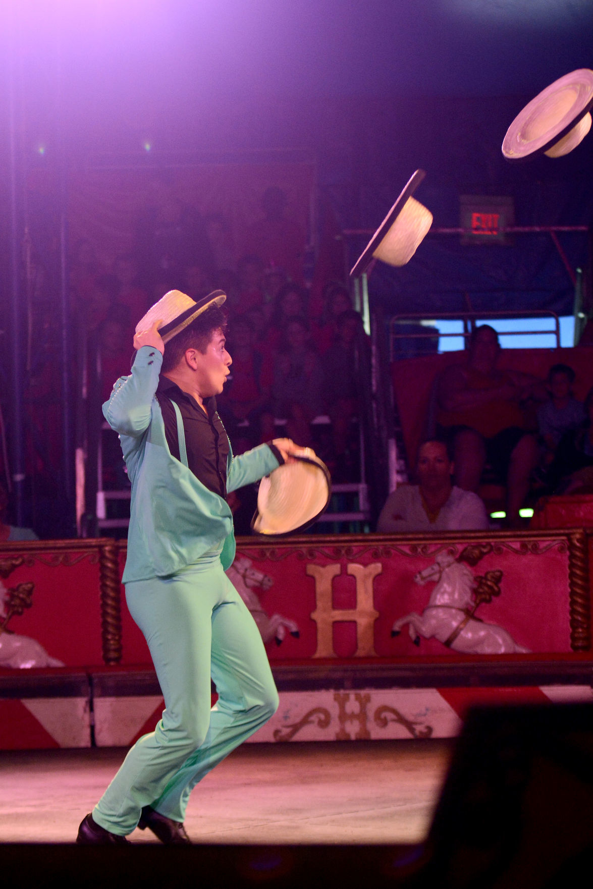 072419-bara-news-circus-world-06